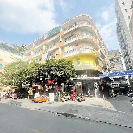 Ductaigallery'S Apt & Hidden In Bui Vien St Хошимин Екстериор снимка